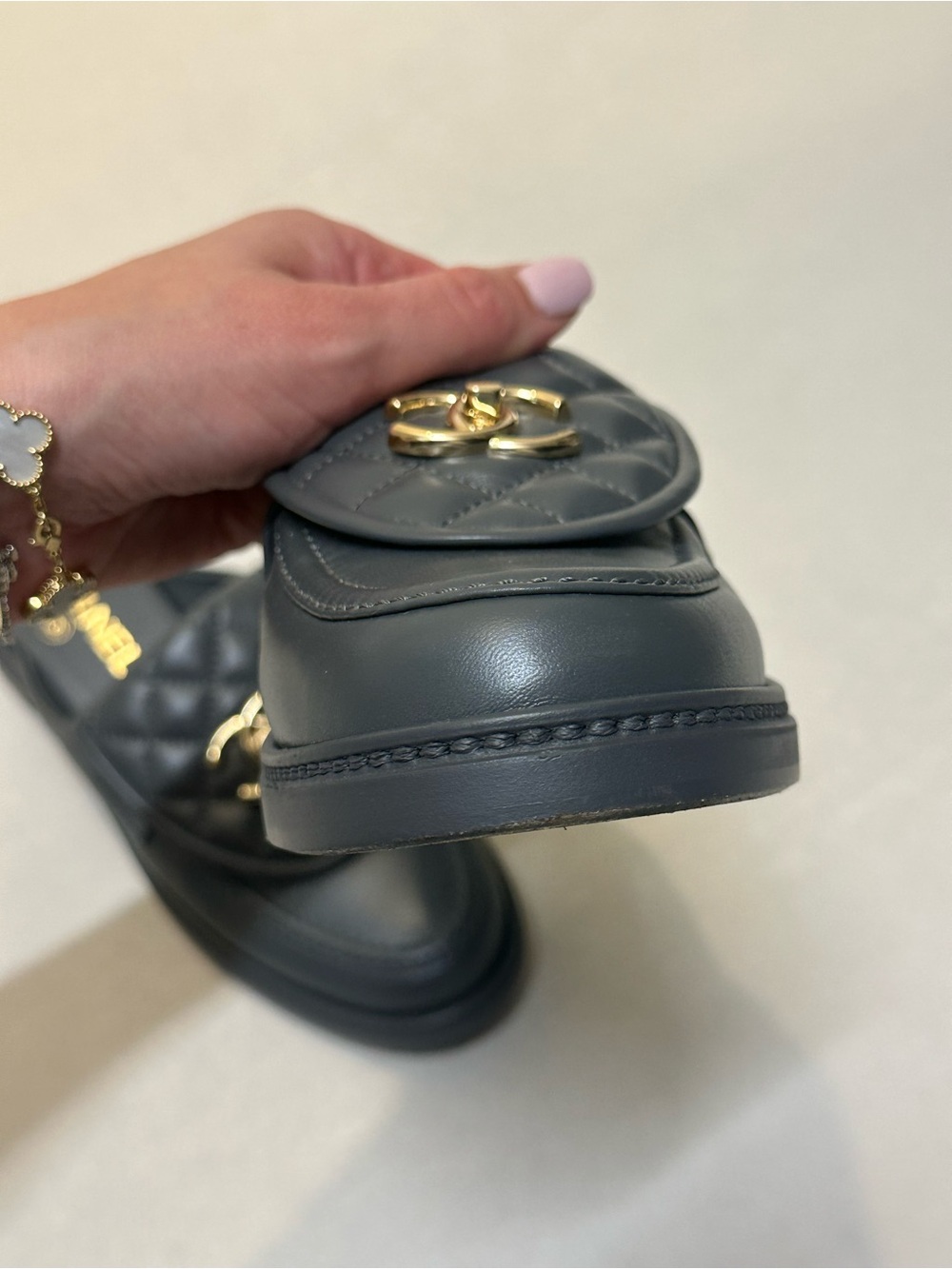 CHANEL Black Quilted Leather CC Logo Mules Size 39 - Picture 4 of 6